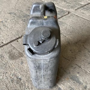Alternative view of water Jerrycan