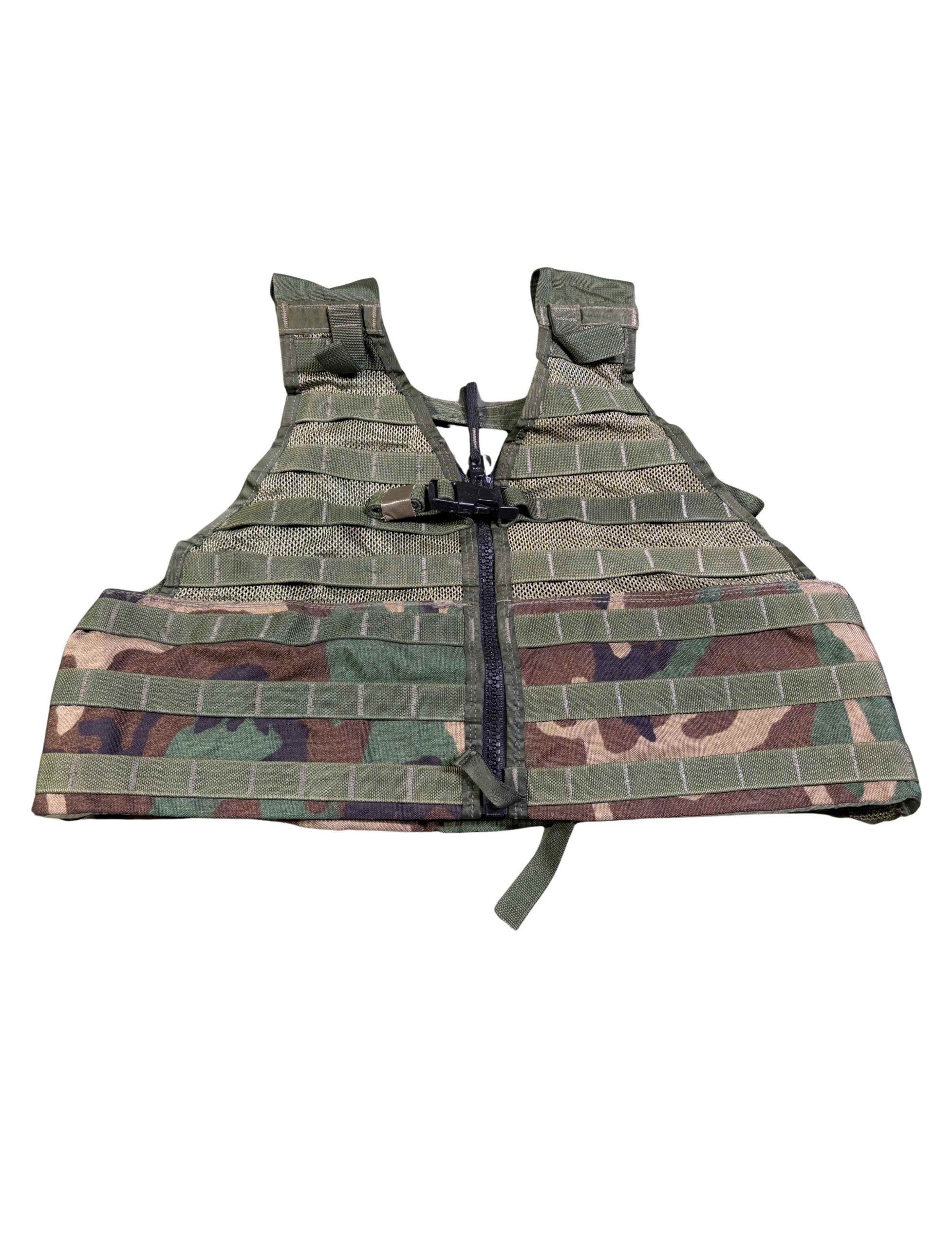 US Army Tactical Vest – Load Bearing MOLLE II