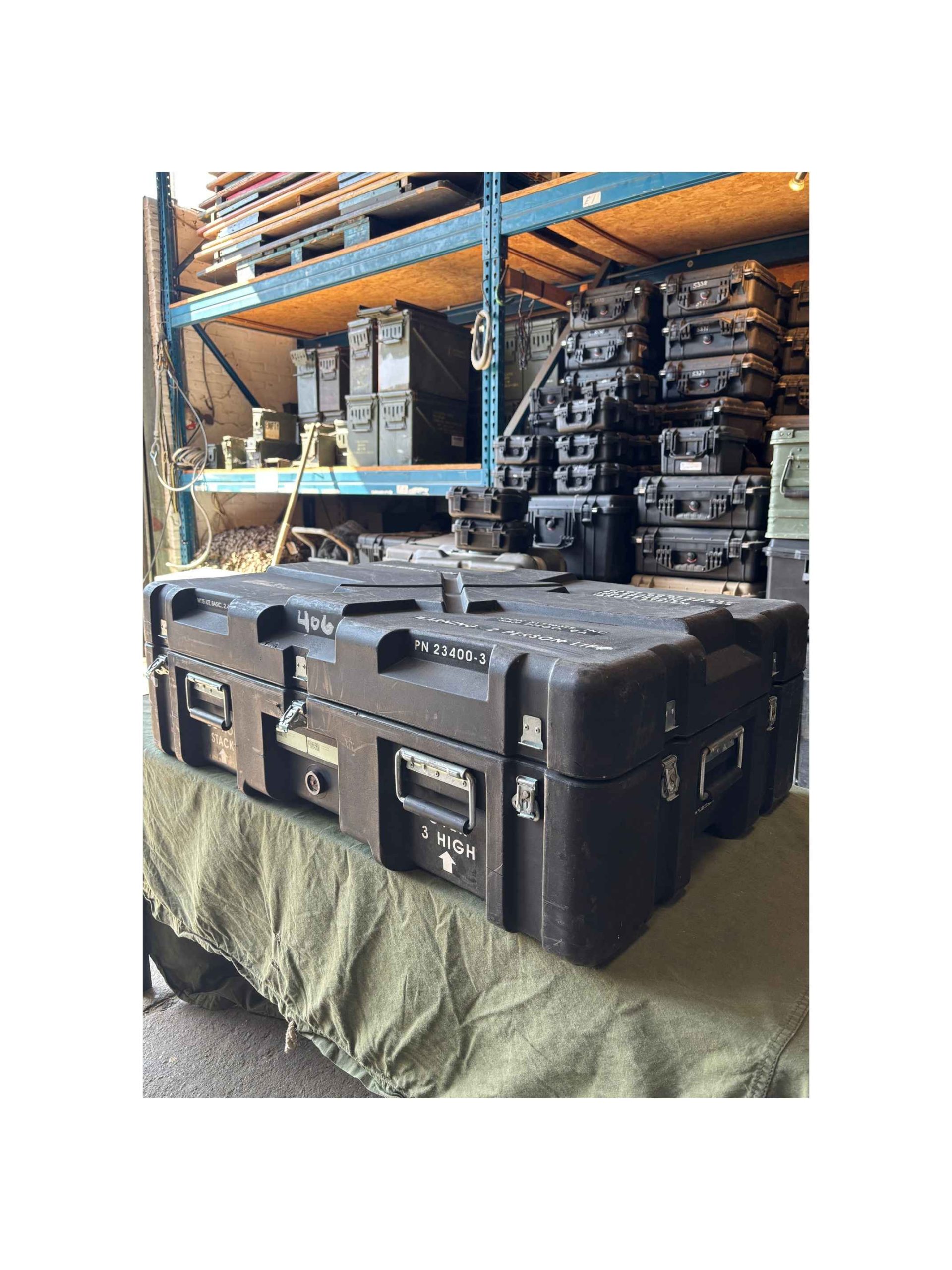 Pelican Hardigg single lid transit case