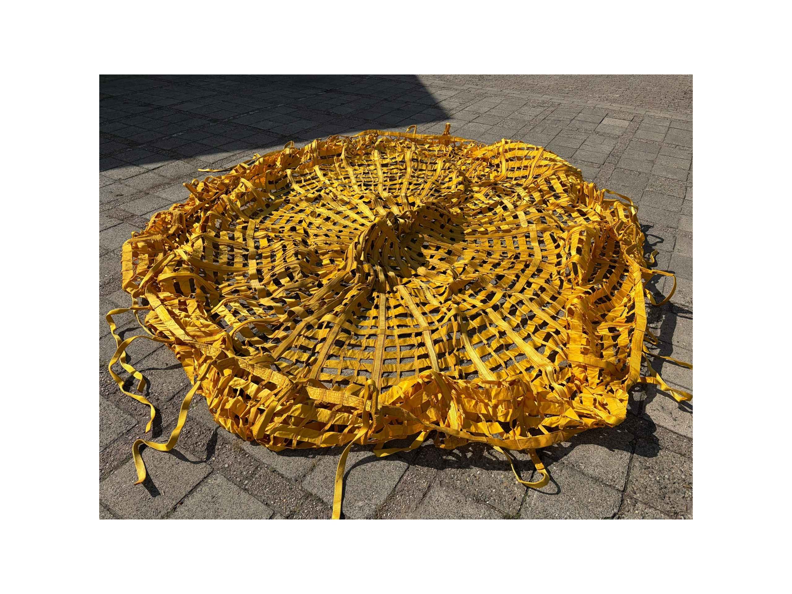 Originele militaire remparachute geel – ca. 4,5 meter - Afbeelding 5